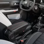 RATI ARMSTER 3 Armlehne CITROEN C3 2024-  [schwarz,vegan Leder,rote Nähte]
