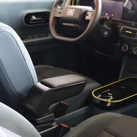 RATI ARMSTER S Armlehne FIAT GRANDE PANDA HYBRID 2024-  [schwarz,Stoff]