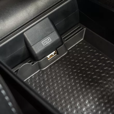 RATI ARMSTER 3 Armlehne sitzmontage DACIA DOKKER 2015-2020 ohne Original-Ellbogenstütze [schwarz,vegan Leder,usb]